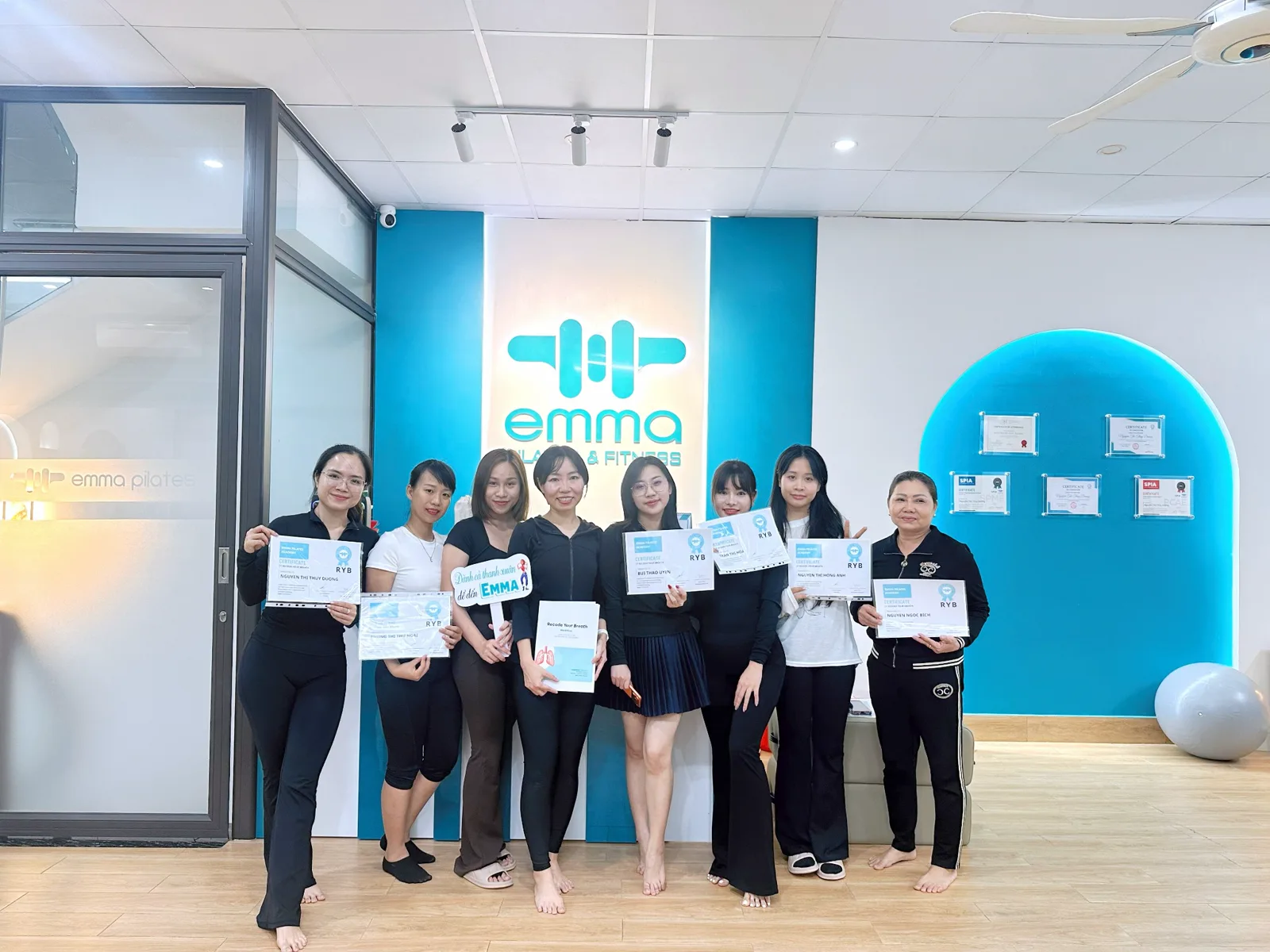 Thủy Kathy cùng học viên tại workshop ở Emma Pilates